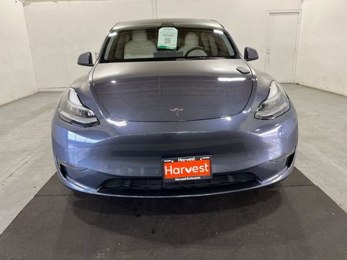 Used 2021 Tesla Model Y Performance image 2