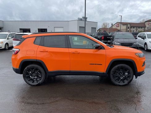 New 2026 Jeep Compass Latitude image 7