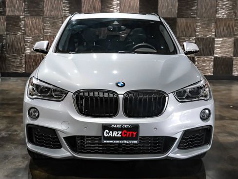 Used 2019 BMW X1 sDrive28i w/ M Sport Package FWD image 5
