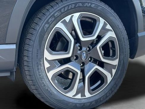 Used 2023 Subaru Ascent Touring AWD/4WD image 17