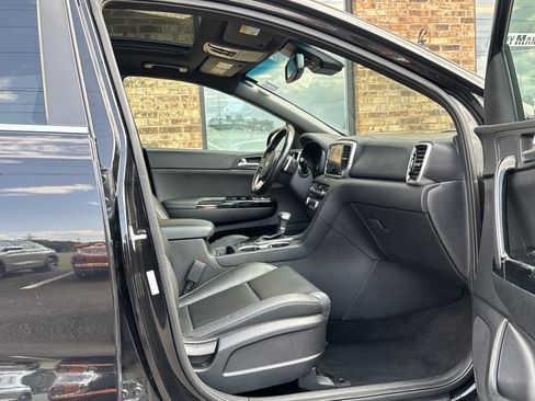 Used 2020 Kia Sportage S w/ S Premium Package AWD/4WD image 13
