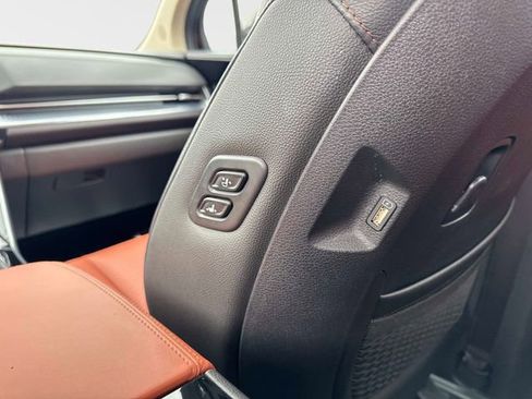 Used 2024 Kia Carnival SX Prestige image 14