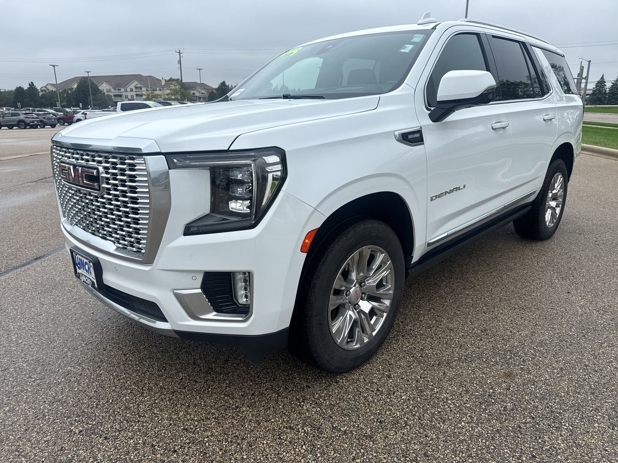 Used 2022 GMC Yukon Denali AWD/4WD image 1
