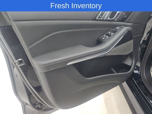 Certified 2026 BMW X5 M60i AWD/4WD image 13