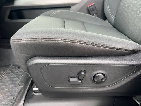 Used 2025 RAM 1500 Big Horn AWD/4WD image 12