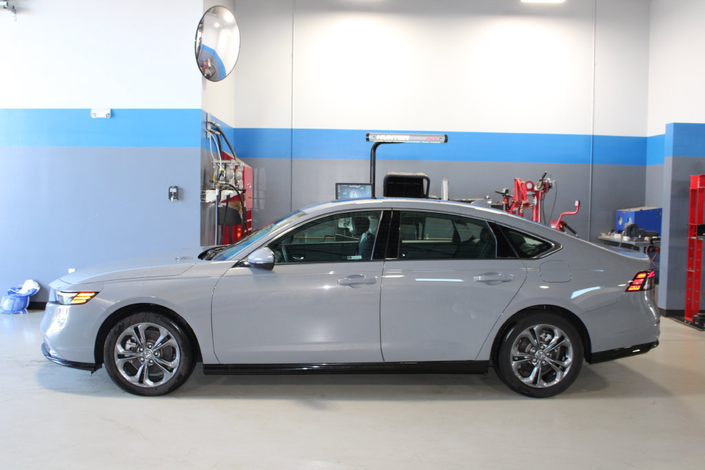 Used 2024 Honda Accord EX-L image 9