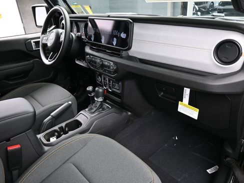 New 2026 Jeep Gladiator Sport image 38