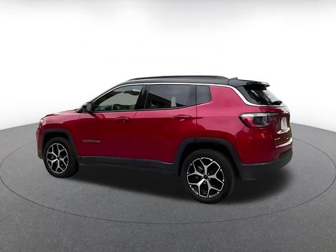 Used 2025 Jeep Compass Limited AWD/4WD image 8