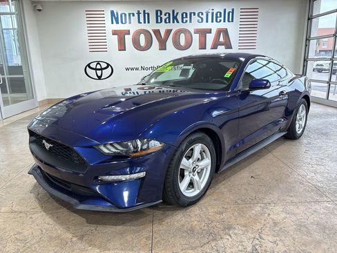 Used 2019 Ford Mustang Coupe image 6