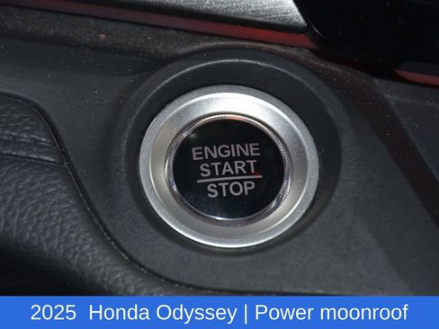 Used 2025 Honda Odyssey Sport-L image 12