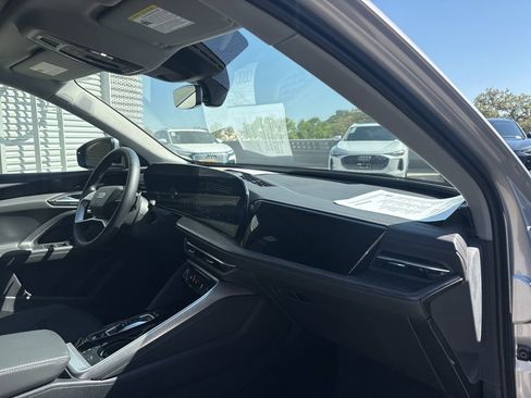 Used 2025 Audi Q5 Premium Plus w/ Premium Plus AWD/4WD image 14