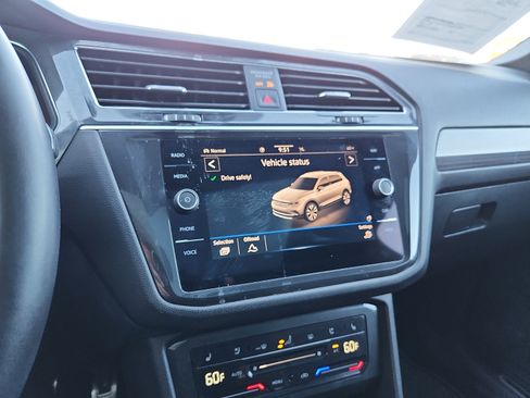 Used 2023 Volkswagen Tiguan SEL R-Line AWD/4WD image 19