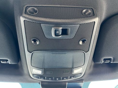 Used 2019 Ford F150 Platinum image 14