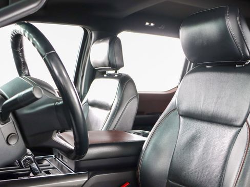 Used 2021 Ford F150 Lariat w/ Equipment Group 502A High image 26