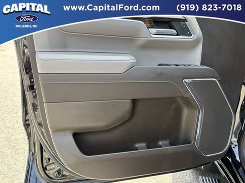 Used 2022 Chevrolet Silverado 1500 LT w/ Z71 Off-Road Package image 19