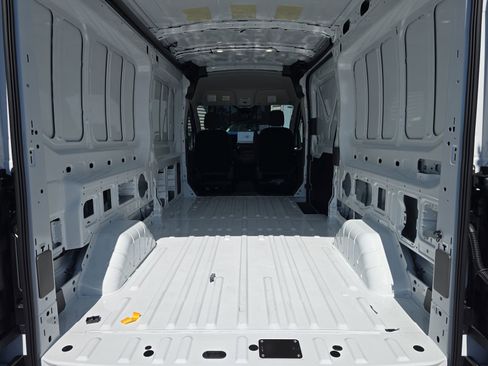 New 2026 Ford Transit 250 148 Medium Roof RWD image 6