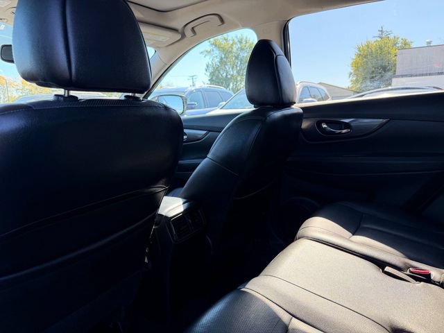 Used 2016 Nissan Rogue SL w/ SL Premium Package AWD/4WD image 24