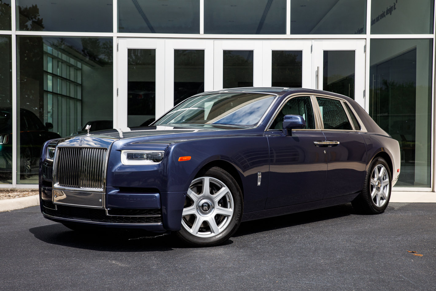 Certified 2020 Rolls-Royce Phantom Sedan RWD image 1
