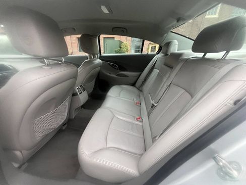 Used 2010 Buick LaCrosse CXL w/ Entertainment Package image 10