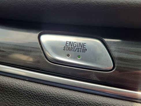 Used 2022 Buick Enclave Essence w/ Experience Buick Package FWD image 46