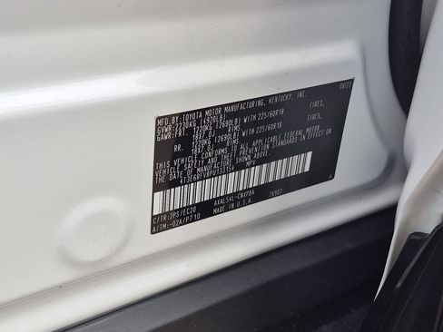 Used 2023 Toyota RAV4 XSE AWD/4WD image 35