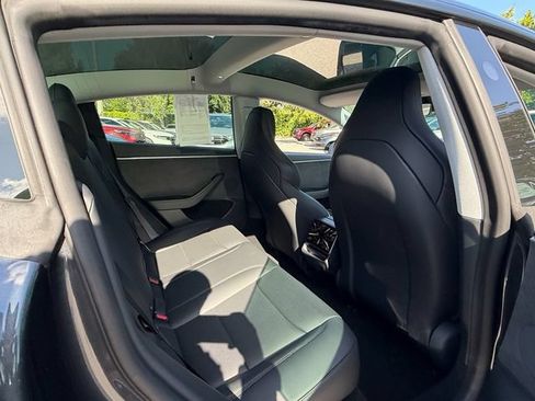 Used 2024 Tesla Model 3 Performance AWD/4WD image 18