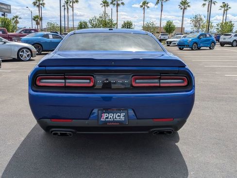 Used 2020 Dodge Challenger R/T image 7