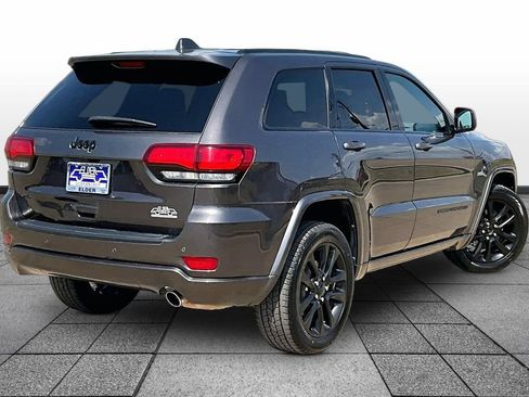 Used 2021 Jeep Grand Cherokee Laredo X AWD/4WD image 13