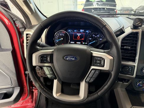 Used 2020 Ford F350 Lariat image 16