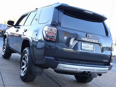 Used 2024 Toyota 4Runner TRD Off-Road image 4
