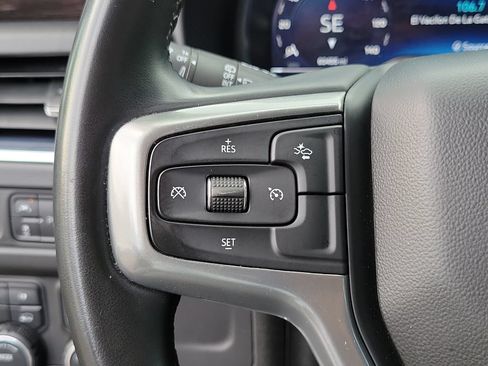 Used 2024 Chevrolet Suburban LT AWD/4WD image 32