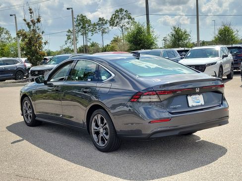 Used 2023 Honda Accord EX image 4