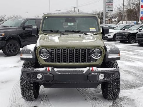 New 2026 Jeep Wrangler Unlimited Rubicon w/ Technology Group AWD/4WD image 5