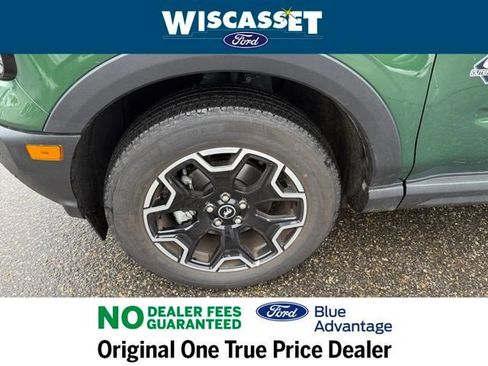 Certified 2025 Ford Bronco Sport Outer Banks w/ Outer Banks Tech Package+ AWD/4WD image 34