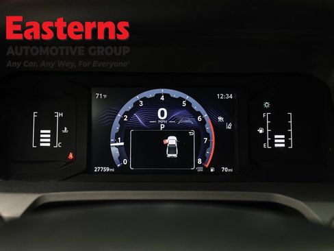 Used 2024 Toyota Tacoma SR RWD image 17