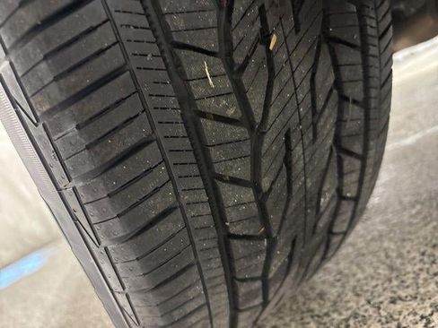 Used 2025 Buick Enclave Sport Touring image 34