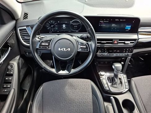 Certified 2024 Kia Seltos S AWD/4WD image 12