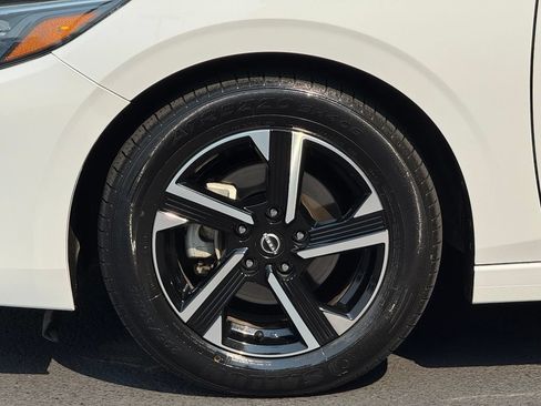 Used 2024 Nissan Sentra SV FWD image 4