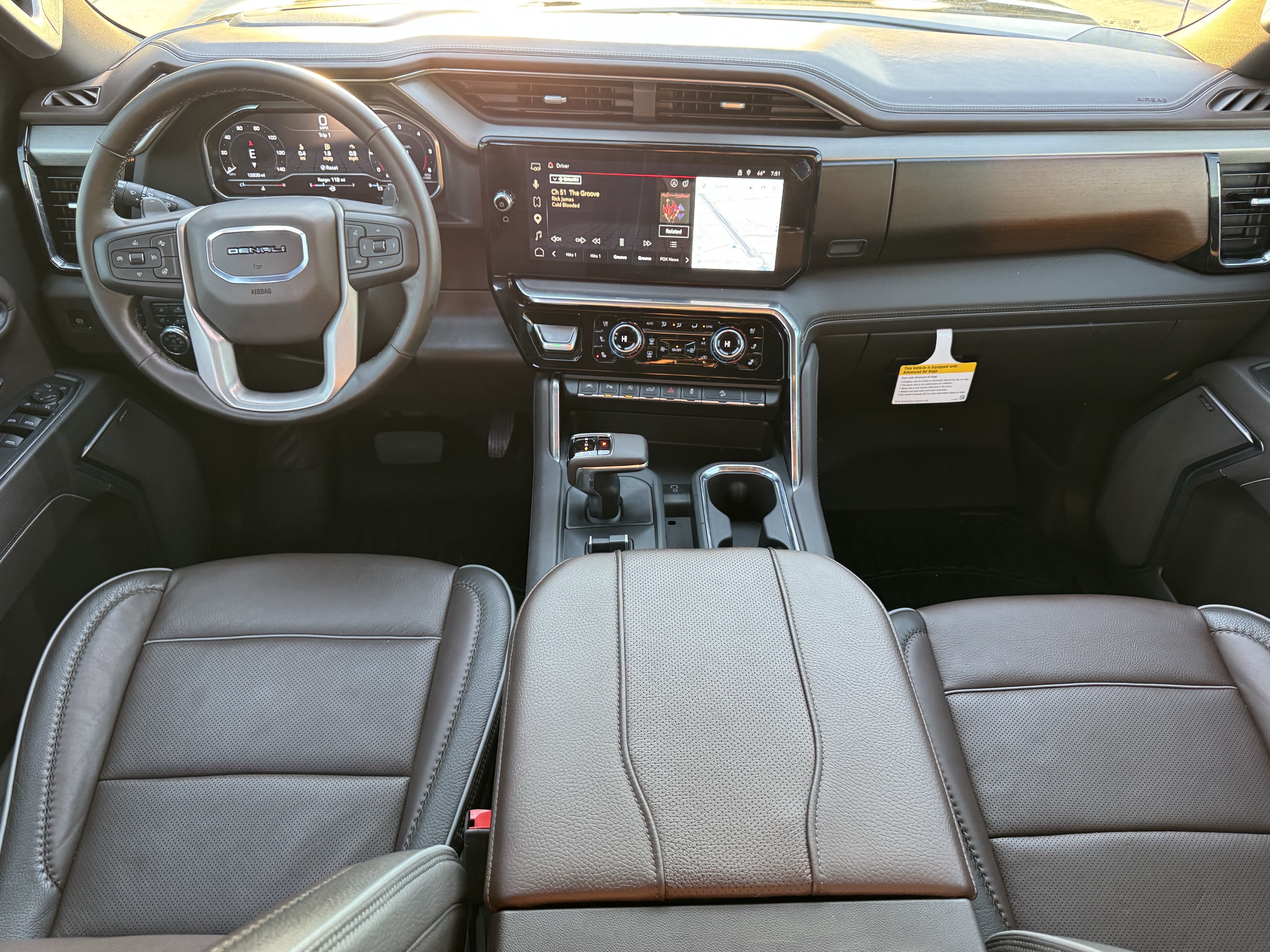 Used 2025 GMC Sierra 1500 Denali w/ Denali Reserve Package AWD/4WD image 9