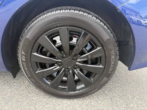 Used 2017 Subaru Impreza 2.0i AWD/4WD image 13