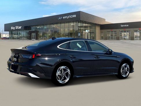 New 2026 Hyundai Sonata SEL image 8