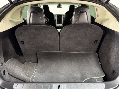 Used 2017 Tesla Model X 75D image 8