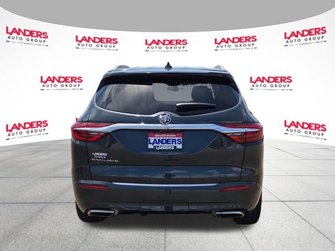 Used 2021 Buick Enclave Avenir w/ Avenir Technology Package FWD image 4