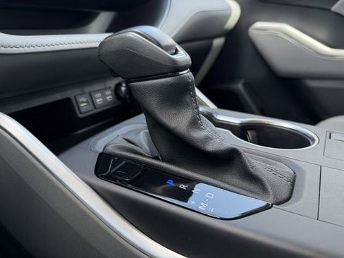 Certified 2025 Toyota Highlander XLE image 20