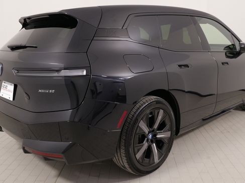 Used 2025 BMW iX xDrive50 w/ Premium Package image 11