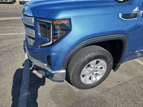 Used 2024 GMC Sierra 1500 SLE AWD/4WD image 3