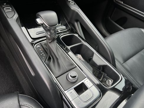 Used 2022 Kia Telluride S FWD image 26