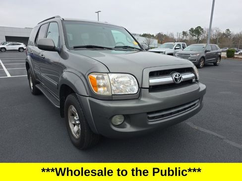 Used 2005 Toyota Sequoia SR5 image 11