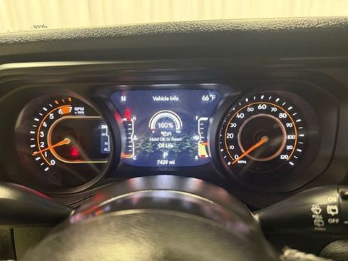 Used 2025 Jeep Wrangler Willys image 6