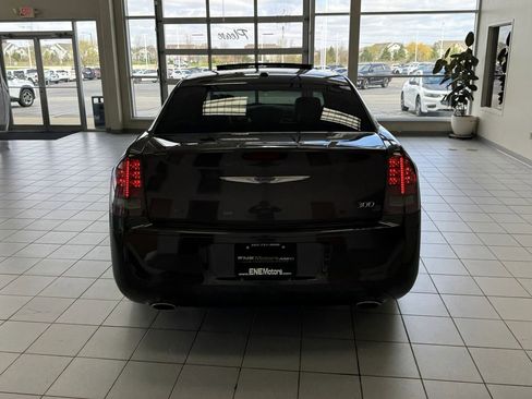 Used 2014 Chrysler 300 S w/ Luxury Group image 65